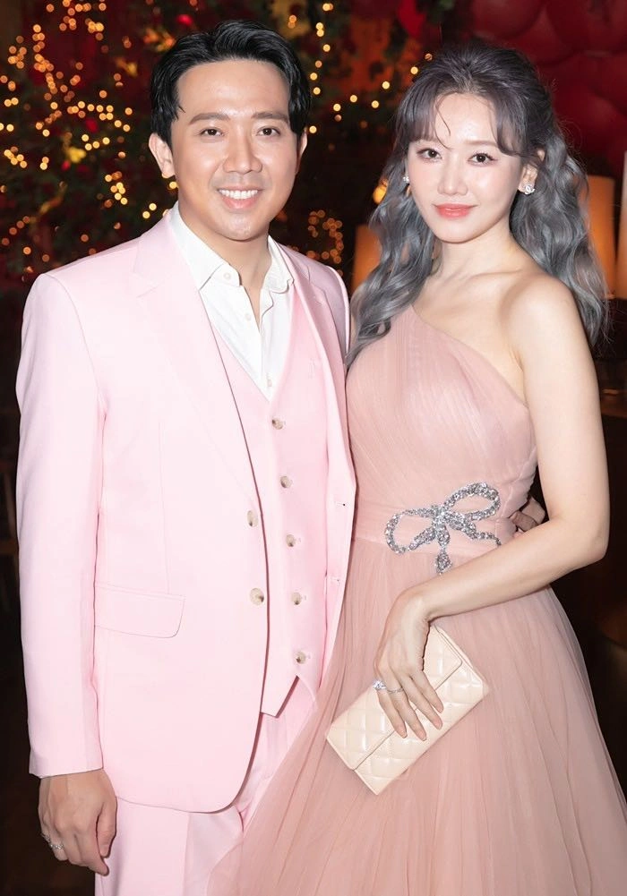 Hari Won lẻ bóng đi sự kiện, thái độ kì lạ khi nhắc đến Trấn Thành giữa tin đồn có hợp đồng hôn nhân - Hình 4