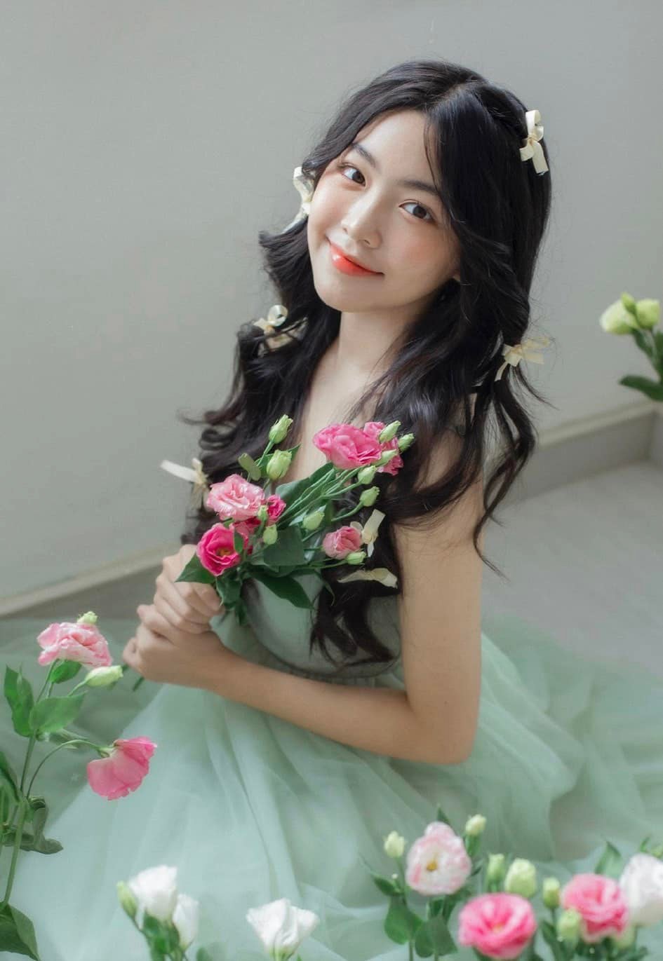 Con gái MC Quyền Linh tuổi 16: Xinh như Hoa hậu, đẹp thanh thuần mà không sến! - Hình 9