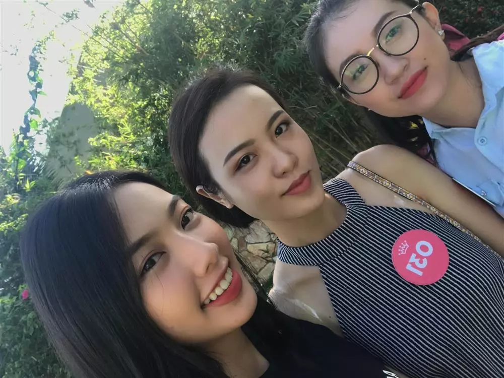 Hoa hậu Thùy Tiên - Á hậu Thủy Tiên có mối quan hệ ít ai biết - Hình 2