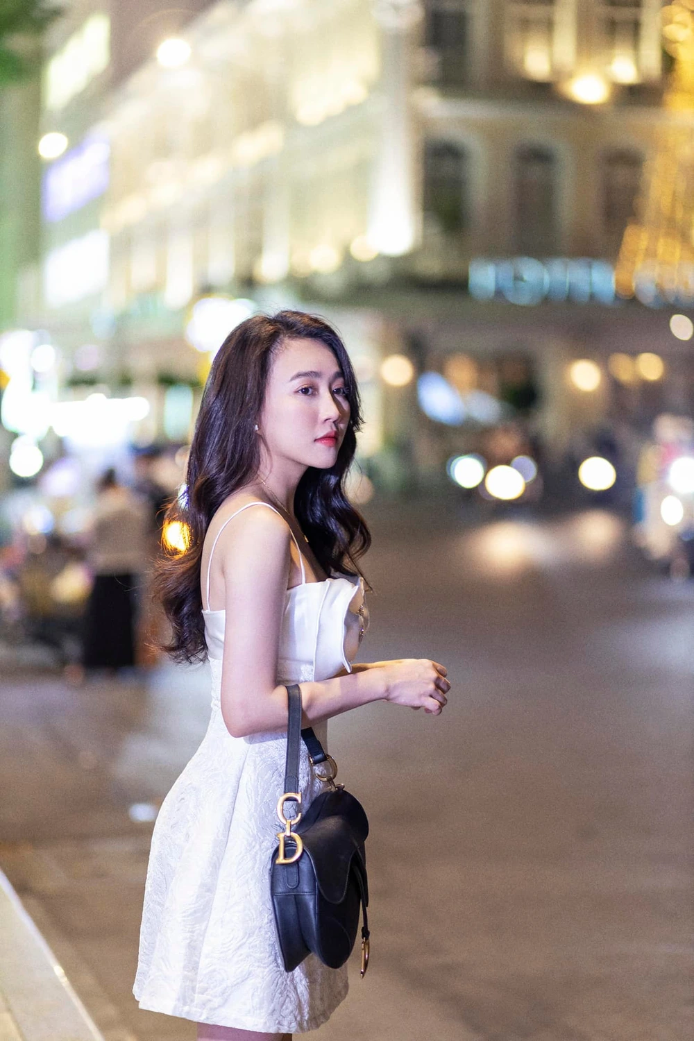 Huỳnh Hồng Loan: Nhan sắc, tiền tài đầy đủ nhưng lận đận tình cảm - Hình 5