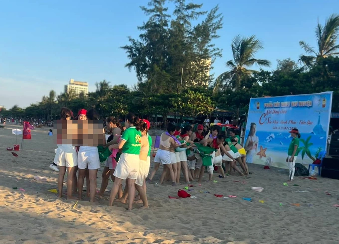 Nhà văn nổi tiếng mắng phụ nữ cởi coóc-xê ở team building: Siêu phẩm bụng cóc, xúc phạm khán giả - Hình 5