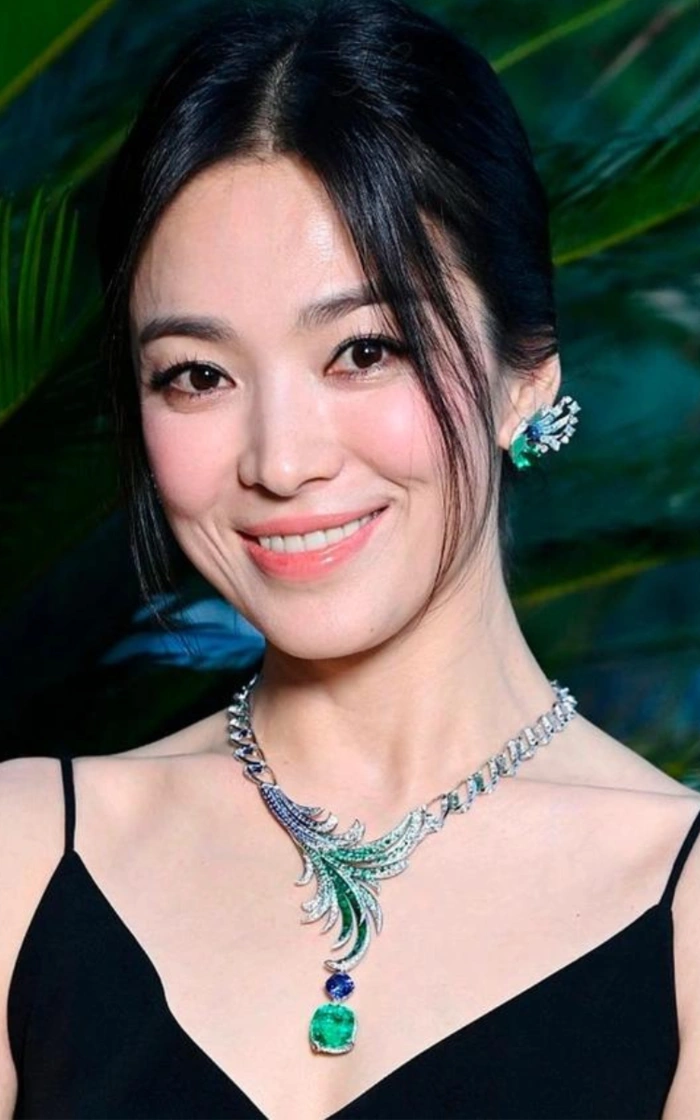 Song Hye Kyo bị chê hết thời nhưng lại được các thương hiệu đua nhau tranh sủng - Hình 6