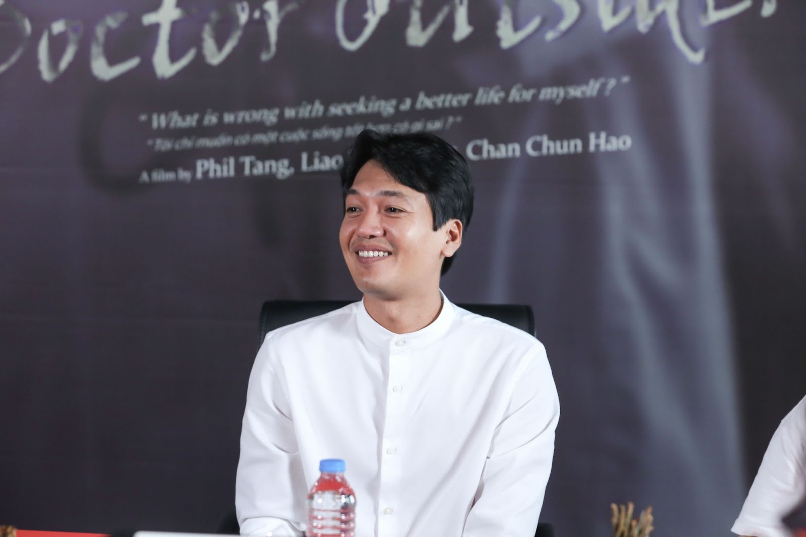 Diễn viên Huy Khánh không ngại học tiếng Trung, thay đổi ngoại hình để trúng vai từ ê-kíp nước ngoài - Hình 4