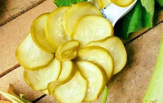 Mẹ đảm mách cách làm bầu muối chua vừa ngon vừa lạ khiến chị em thi nhau hỏi công thức - Hình 1