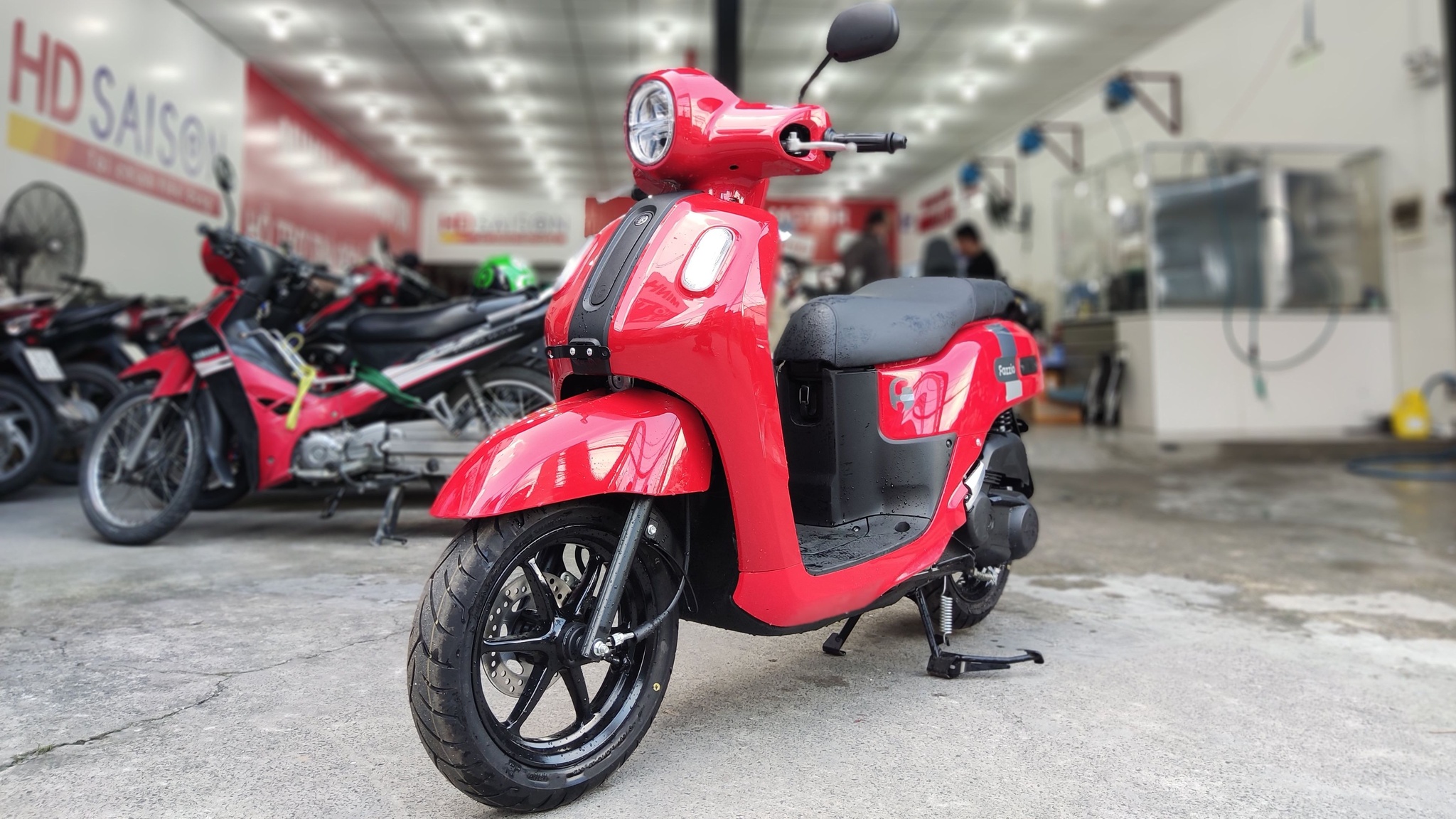 Xe tay ga nhập khẩu Yamaha Fazzio 125 về Việt Nam, giá từ 44 triệu đồng - Hình 1