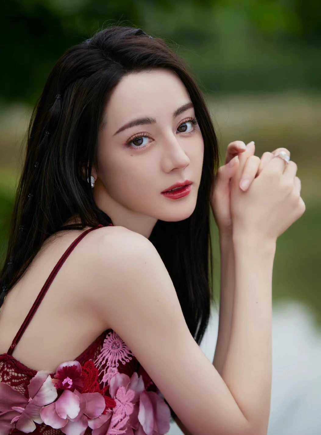 Địch Lệ Nhiệt Ba vượt mặt đàn chị trở thành nữ nghệ sĩ Trung Quốc duy nhất được quốc tế công nhận - Hình 5