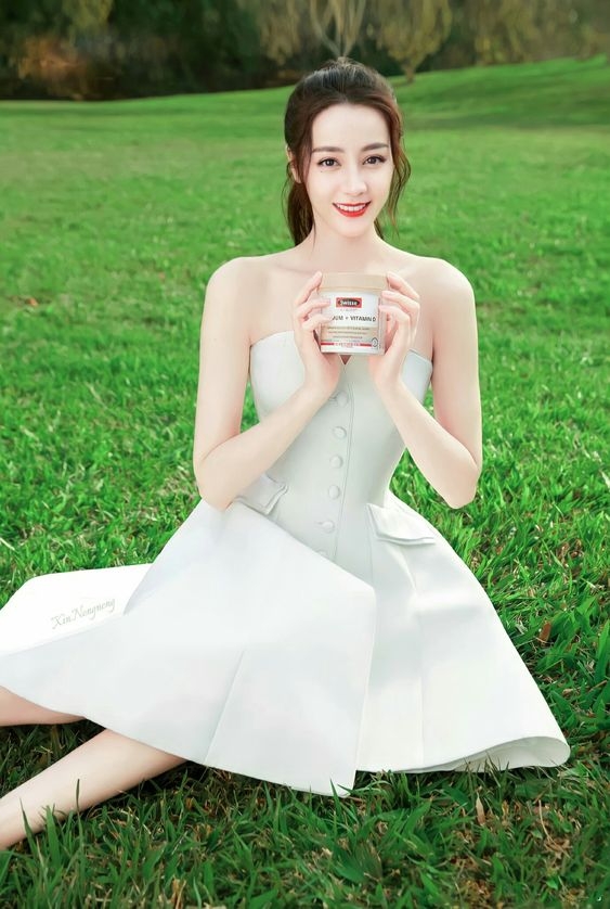 Châu Đông Vũ đứng đầu BXH dàn tiểu hoa 90, thứ hạng của Địch Lệ Nhiệt Ba mới thực sự gây choáng - Hình 10