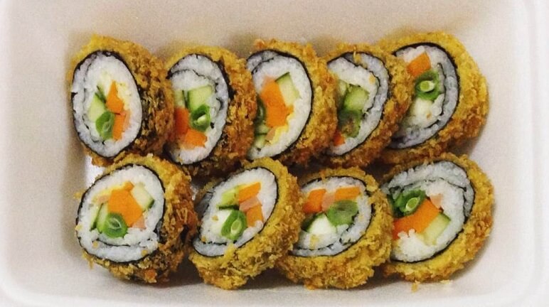 Học cách làm sushi chiên giòn ngon lạ ăn là mê liền