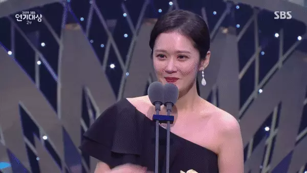 Mỹ nhân từng khóc khi Jang Nara đánh bại Suzy: Xinh như thiên thần, đóng vai ác ai cũng ghét - Hình 1