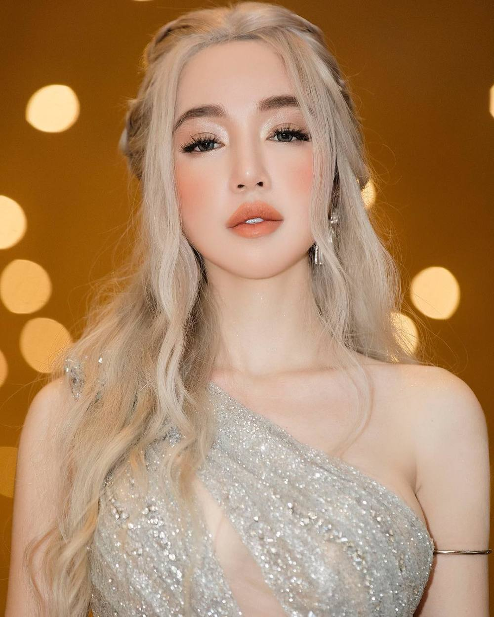 Hot girl ngực khủng lên tiếng về clip biểu hiện lạ của Hoài Lâm, cảnh báo căn bệnh nguy hiểm - Hình 4