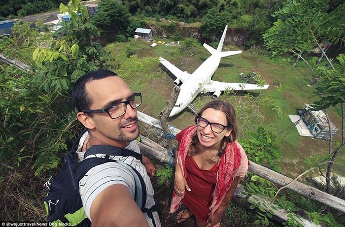 Hé lộ bí ẩn chiếc máy bay Boeing 737 bị bỏ hoang ở Bali - Hình 6
