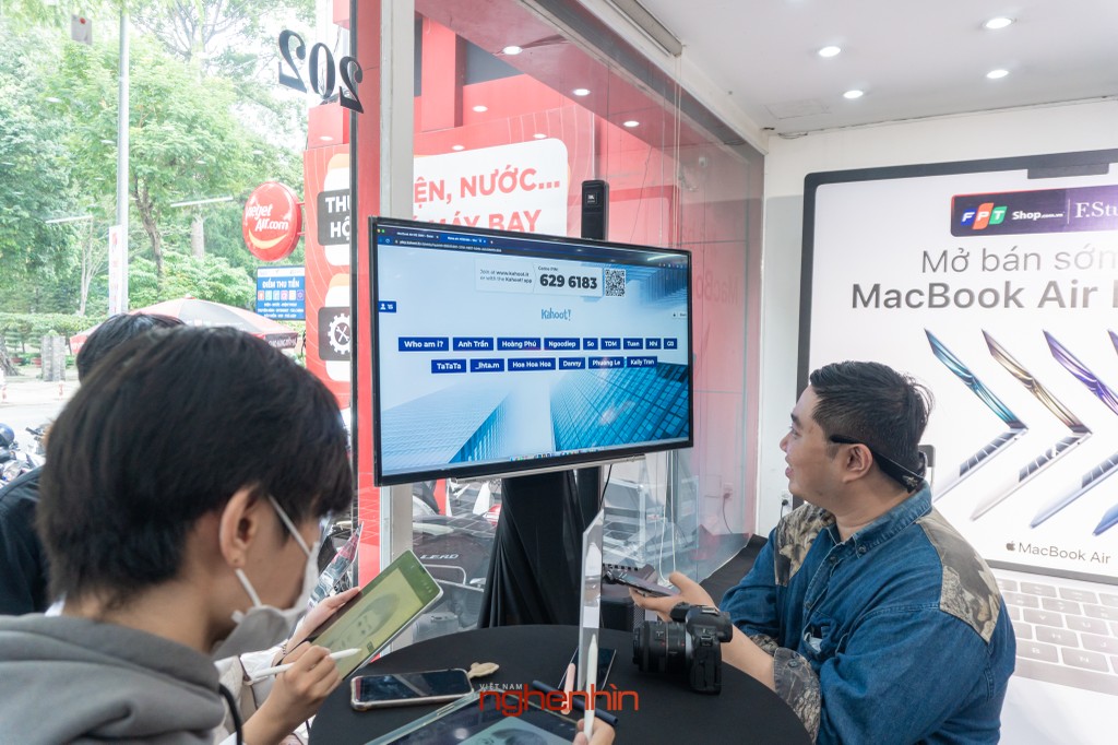 FPT Shop mở bán sớm MacBook Air M2 tại Việt Nam cùng quà tặng hấp dẫn - Hình 8