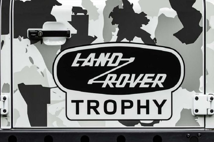 Land Rover Classic Defender Works V8 Trophy II 2023 từ 6,4 tỷ đồng - Hình 3