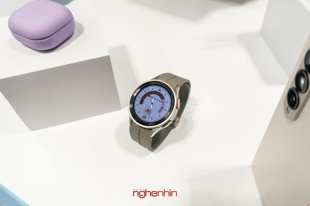 Trên tay Galaxy Watch5 series: nhiều màu sắc và tính năng sức khỏe hơn - Hình 2