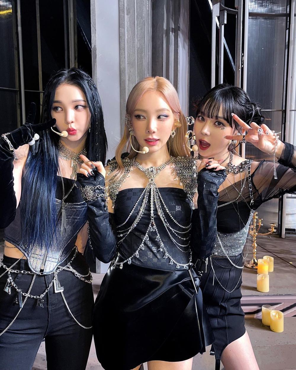 Aespa được loạt idol đình đám tâng bốc: Trở thành nhóm nhạc nữ hàng đầu Kpop, đỉnh chóp - Hình 3
