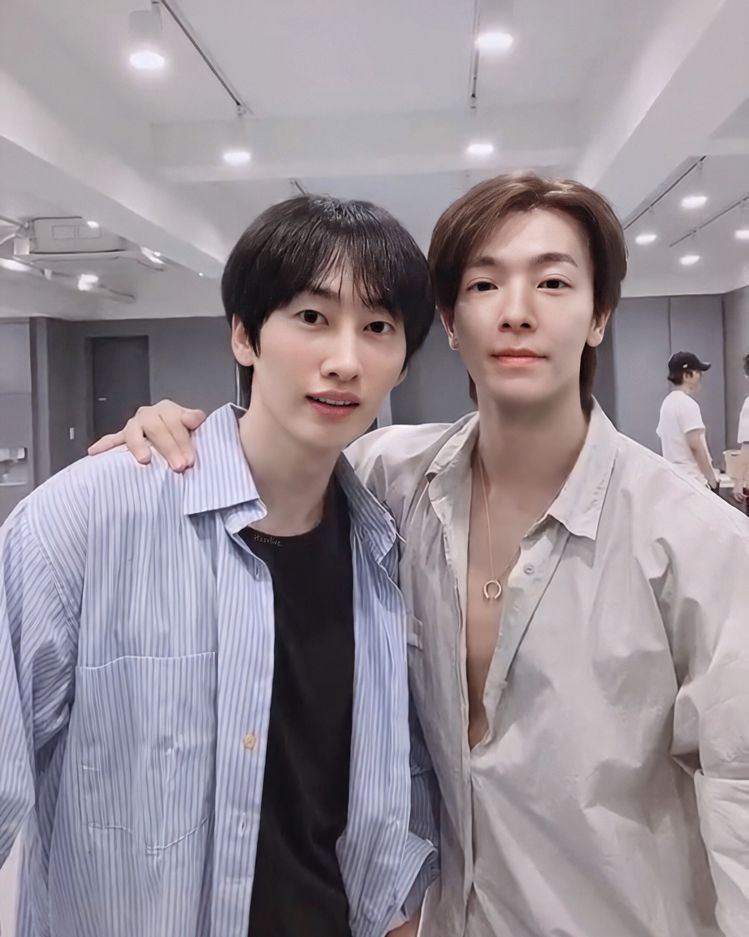 Aespa được loạt idol đình đám tâng bốc: Trở thành nhóm nhạc nữ hàng đầu Kpop, đỉnh chóp - Hình 11