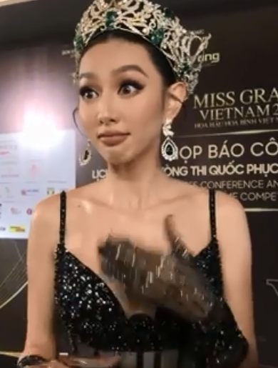 Thùy Tiên nhiệt tình PR công việc làm ăn mới của Quang Linh Vlog, tuyên bố nhớ 1 người ở Angola - Hình 3