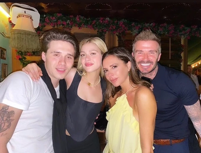 Victoria Beckham tức giận khi bị con dâu làm bẽ mặt, Brooklyn gây tranh cãi vì tự nhận là đầu bếp - Hình 2