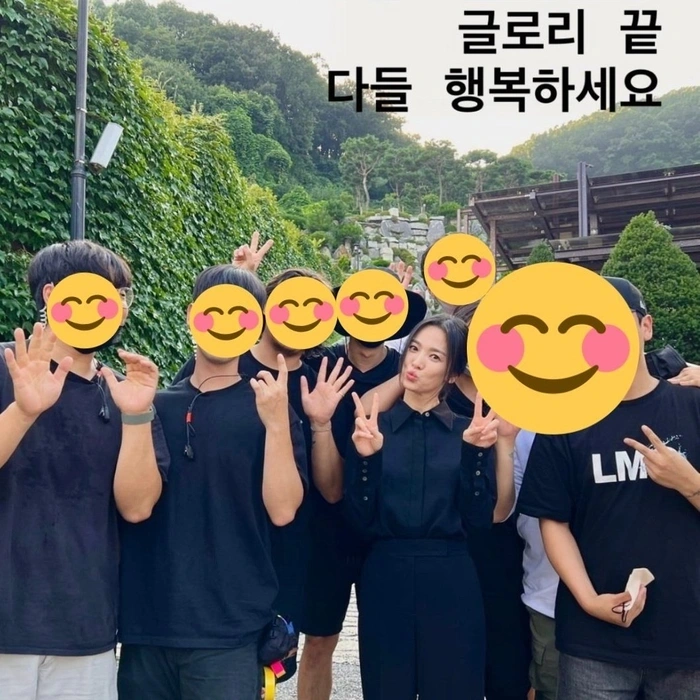 Song Joong Ki xuống sắc, khuôn mặt đen nhẻm, tóc tai râu ria luộm thuộm, trái ngược Song Hye Kyo - Hình 6
