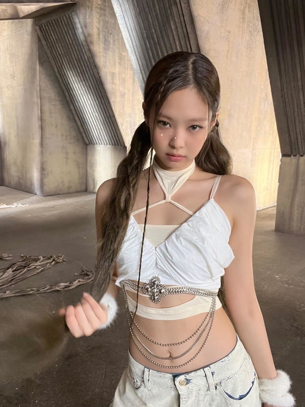 Jennie (BLACKPINK) bị tung ảnh thân mật cùng V (BTS) tại nhà riêng, YG chính thức lên tiếng - Hình 14