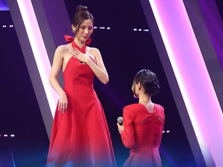 Lý Nhã Kỳ bỏ chạy, Thái Khoa giành hoa, màn cầu hôn nữ - nữ và những điều chưa từng có tiền lệ NALA - Hình 6