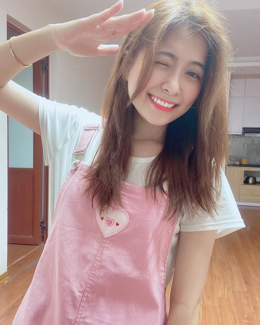 Streamer Loan Milona: Kiếm tiền khủng, nổi tiếng với clip uống thuốc kích thích cùng Quang Cuốn - Hình 3