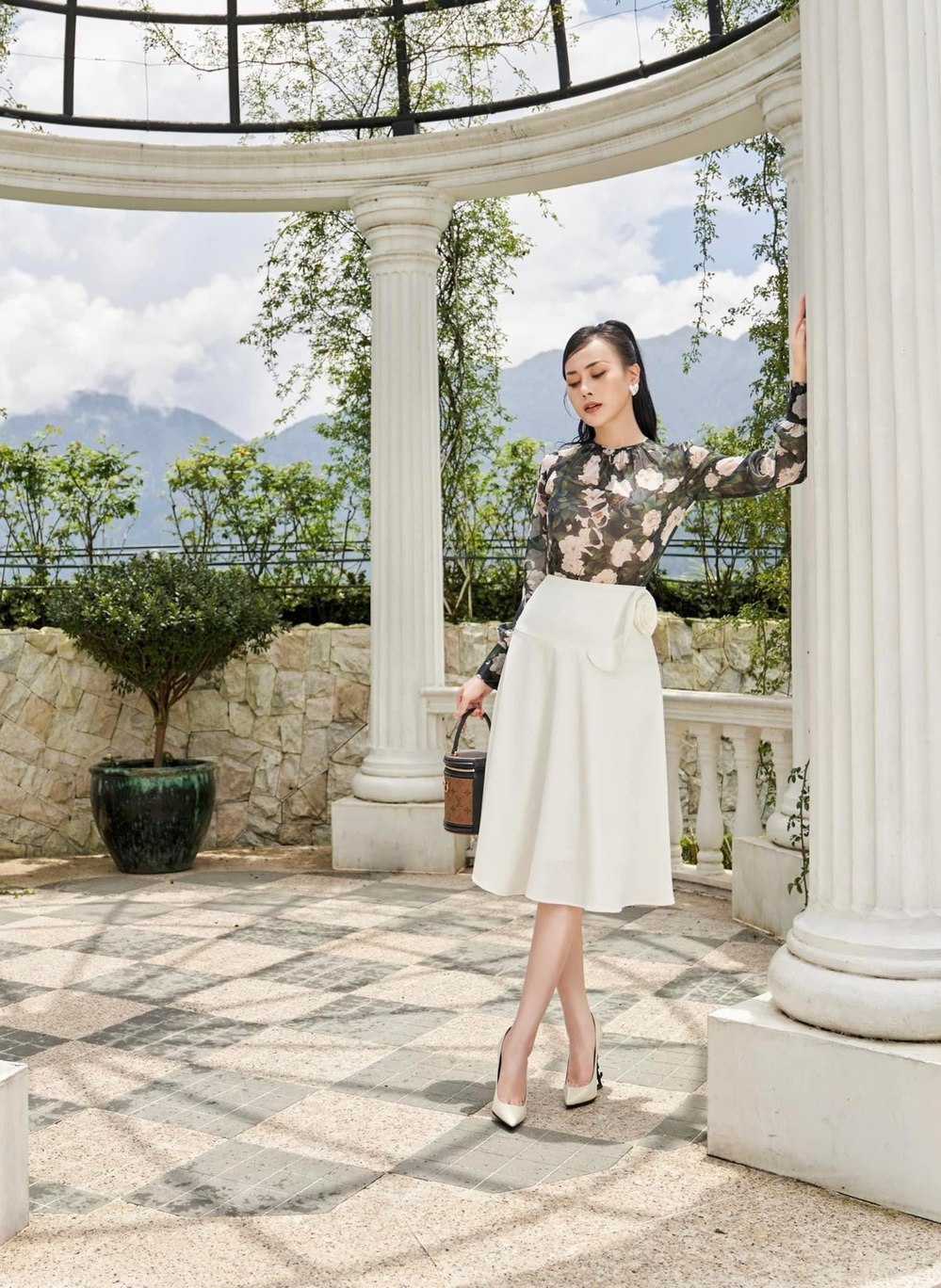 Phương Oanh: Đại gia là những người quá tốt đẹp, ở cạnh họ tôi học được rất nhiều - Hình 2
