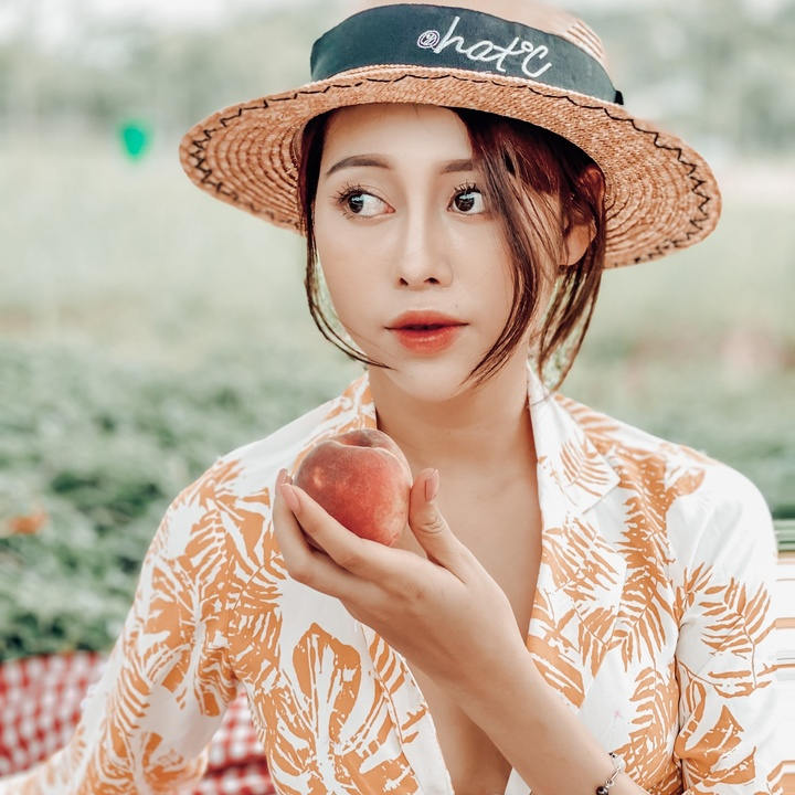 Việt Phương Thoa khoe hình đi thi Hoa hậu năm 19 tuổi, nhan sắc thế nào mà trượt giải 2 lần? - Hình 6