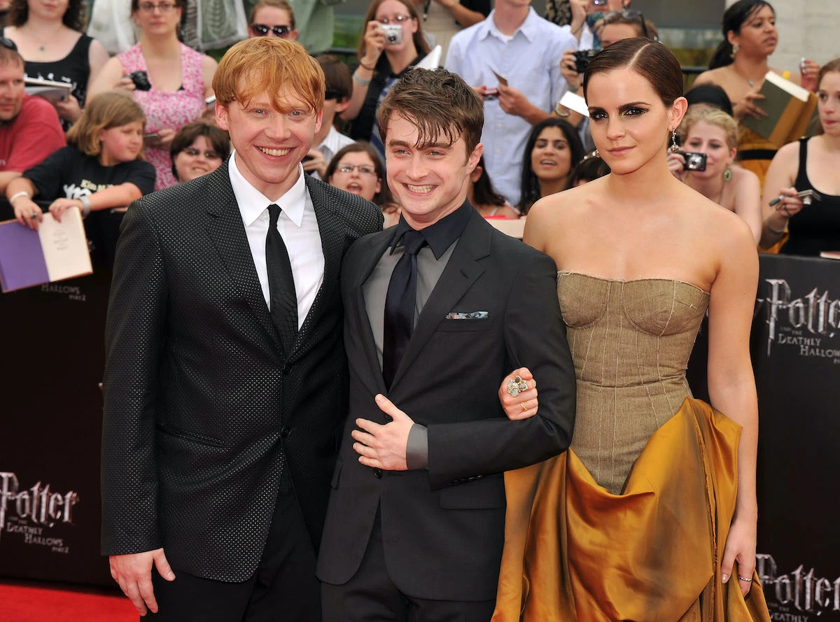 Emma Watson chính thức thừa nhận hẹn hò quý tử của ông trùm thời trang? - Hình 7