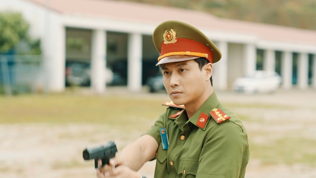 Thanh Sơn: Nam thần màn ảnh sống đúng bản chất nhưng vẫn lận đường tình duyên - Hình 7