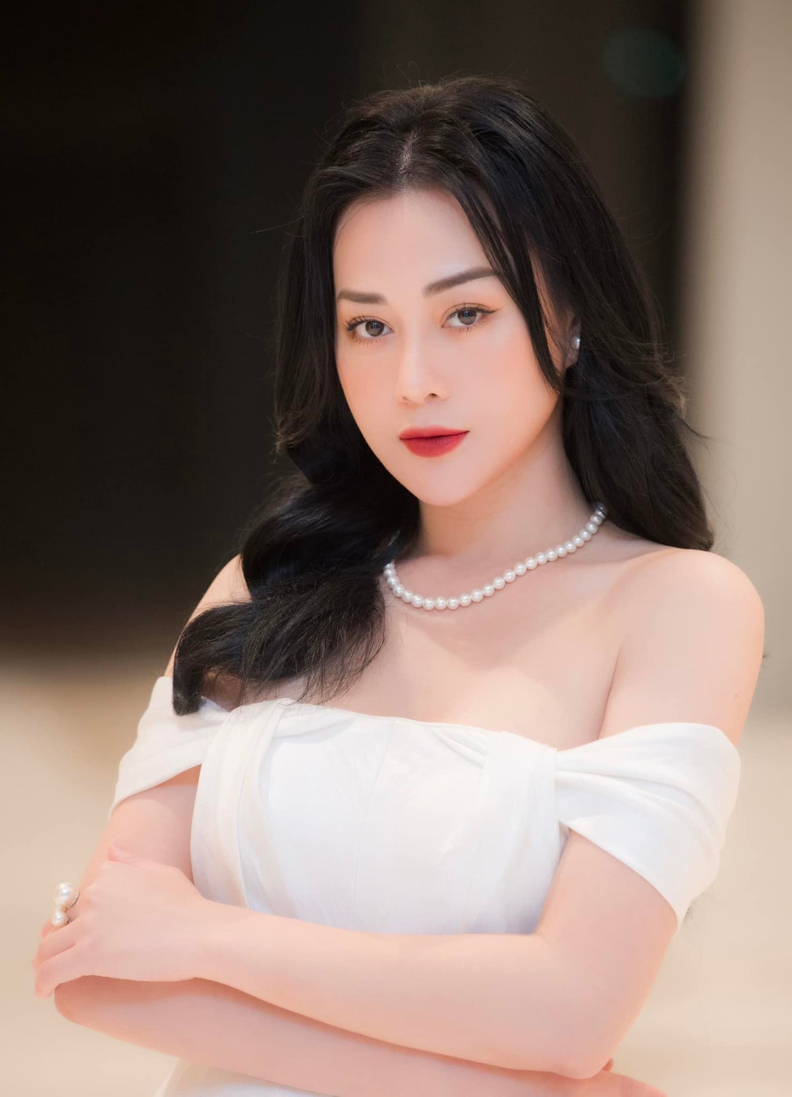 Phương Oanh lộ diện nhan sắc giữa ồn ào tiểu tam, nói 1 câu đáp trả cực mạnh - Hình 6