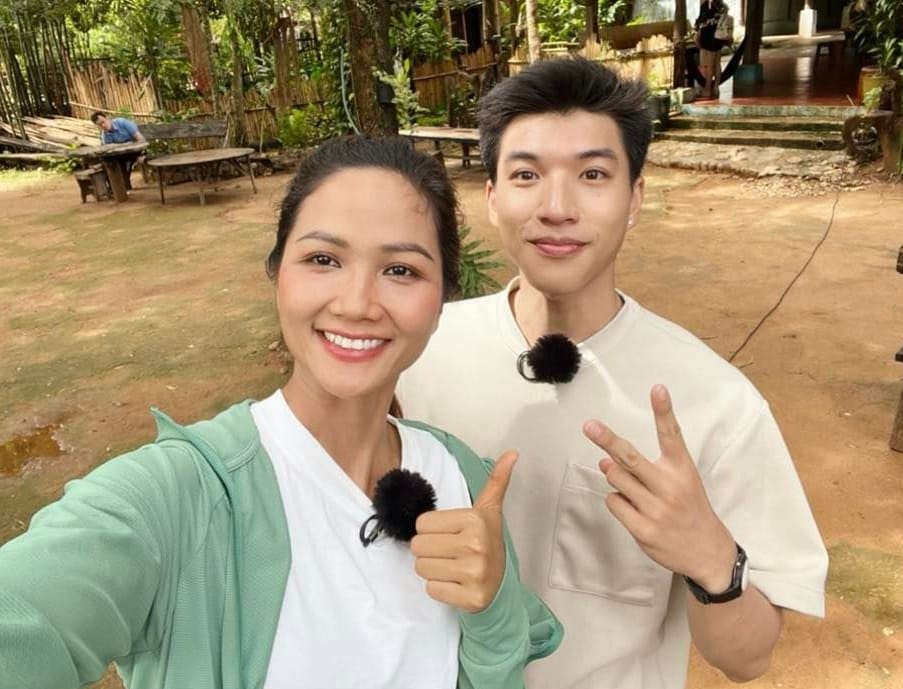 Thùy Tiên - HHen Niê - Tiểu Vy, HIEUTHUHAI được ship với cả 3 mỹ nhân đình đám: Đau đầu lựa chọn? - Hình 13