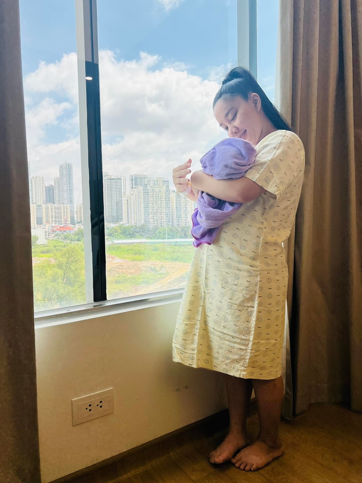 Vợ Lê Dương Bảo Lâm thông báo xuất viện, con trai thứ 3 sức khỏe ổn định sau ca phẫu thuật - Hình 5