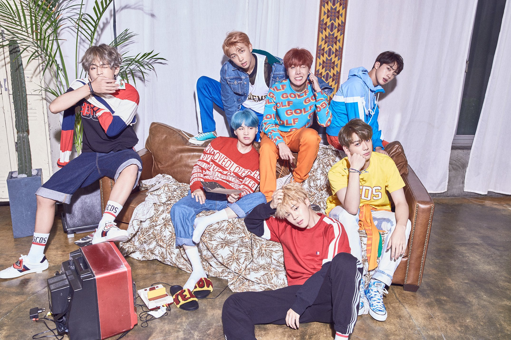 BTS hết làm bá chủ ở Trái đất lại chuẩn bị xâm lấn cả Mặt trăng, xứng đáng là siêu sao vũ trụ - Hình 2