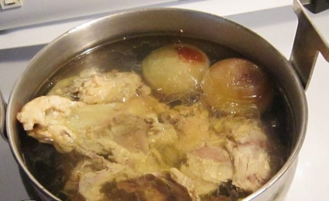 Cách nấu súp gà đơn giản lại đầy sức hút không thể chối từ - Hình 1