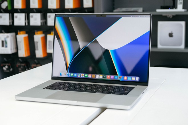 Cận cảnh mẫu MacBook Pro với giá bán gần 60 triệu đồng - Hình 6