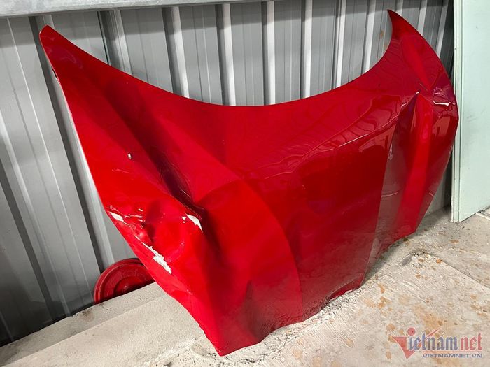 Hiện trạng hư hỏng nặng nề của siêu xe Ferrari 488 GTB bị tai nạn ở Hà Nội - Hình 6