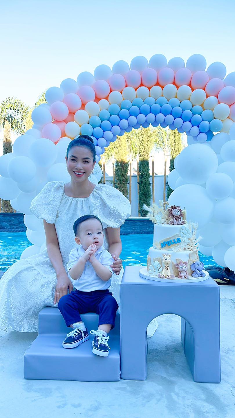 Vừa sang Mỹ, Phạm Hương cùng chồng đại gia tổ chức sinh nhật hoành tráng cho con trai thứ 2 - Hình 10