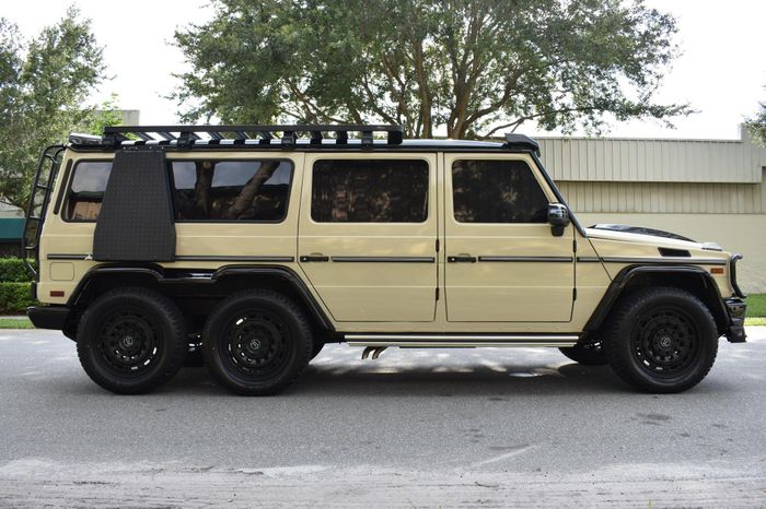 Bản độ 6 bánh của Mercedes-Benz G550 được bán đấu giá - Hình 3