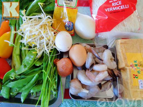 Cách làm món bún xào tôm ngon miệng cho ngày mới - Hình 2