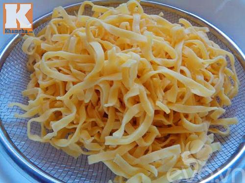 Cách làm món mì xào gà cực ngon cho bữa sáng - Hình 4