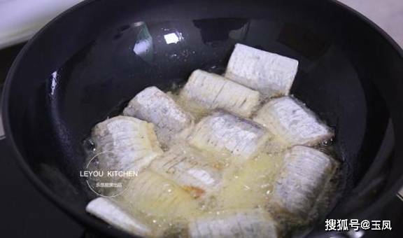 Công thức món cá chiên muối ớt ngon tuyệt cú mèo - Hình 7