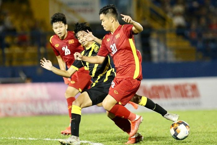 Đoạt vé chung kết nhờ chiến thắng nghẹt thở, U19 Việt Nam vẫn gặp mối lo trước giải châu Á - Hình 2