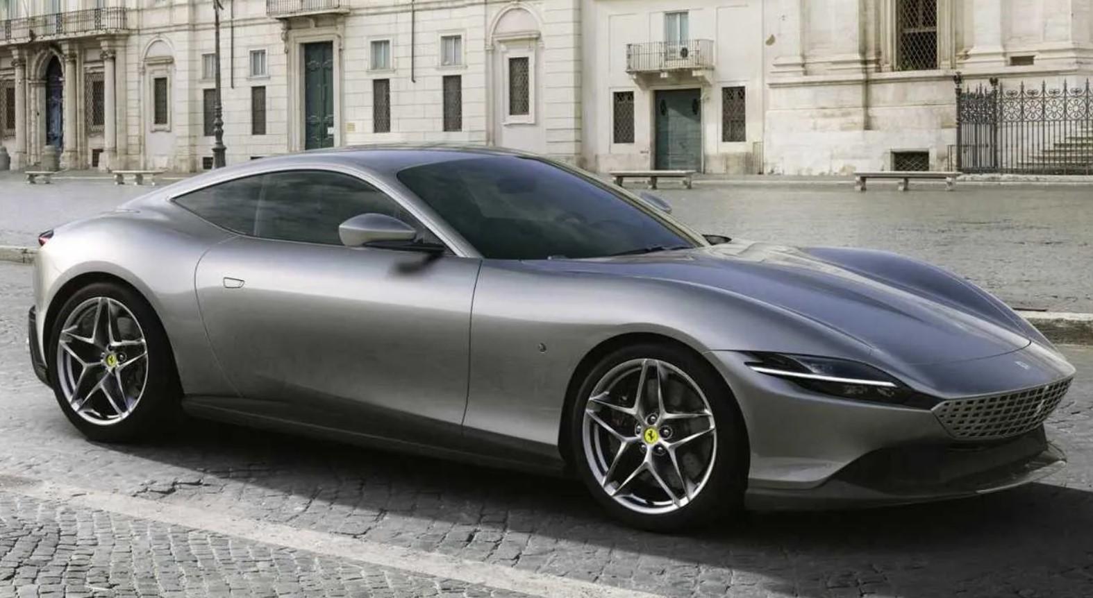 Ferrari thu hồi hơn 23.000 ô tô vì nguy cơ hỏng phanh - Hình 2