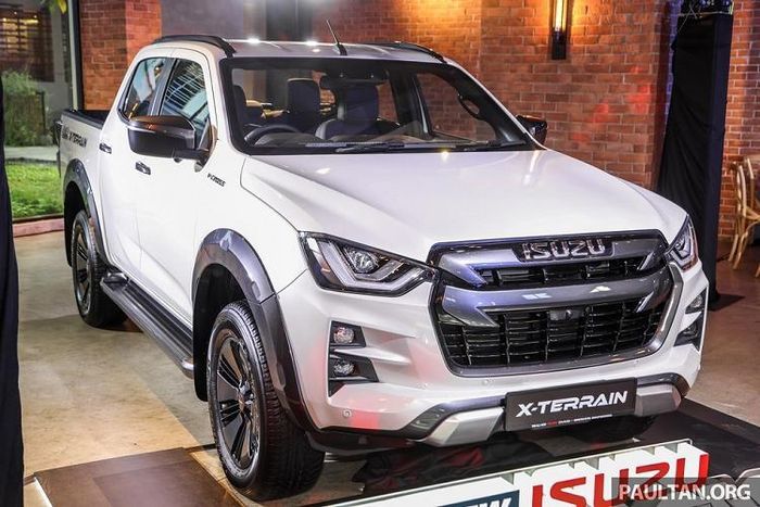 Isuzu D-Max X-Terrain từ 771 triệu đồng tại Malaysia, xịn hơn xe Việt Nam - Hình 1