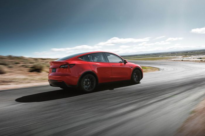 Tesla kỳ vọng Model Y sẽ có doanh số cao hơn Toyota Corolla - Hình 2