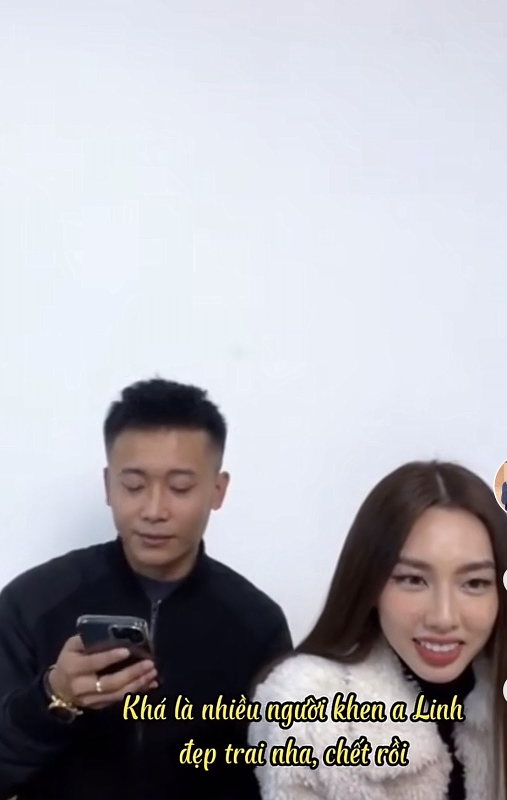Thùy Tiên tỏ thái độ khi Quang Linh Vlog được fan nữ khen đẹp trai, chàng youtuber gặp biến căng - Hình 4