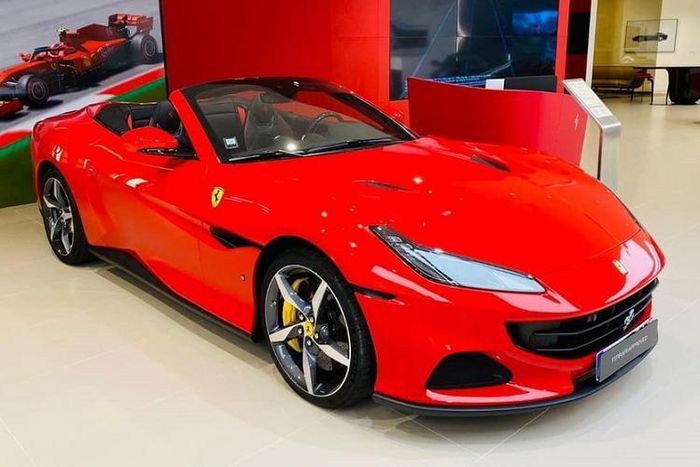 Ferrari Portofino M hơn 15 tỷ đồng tại Thái Lan cập bến Việt Nam - Hình 1