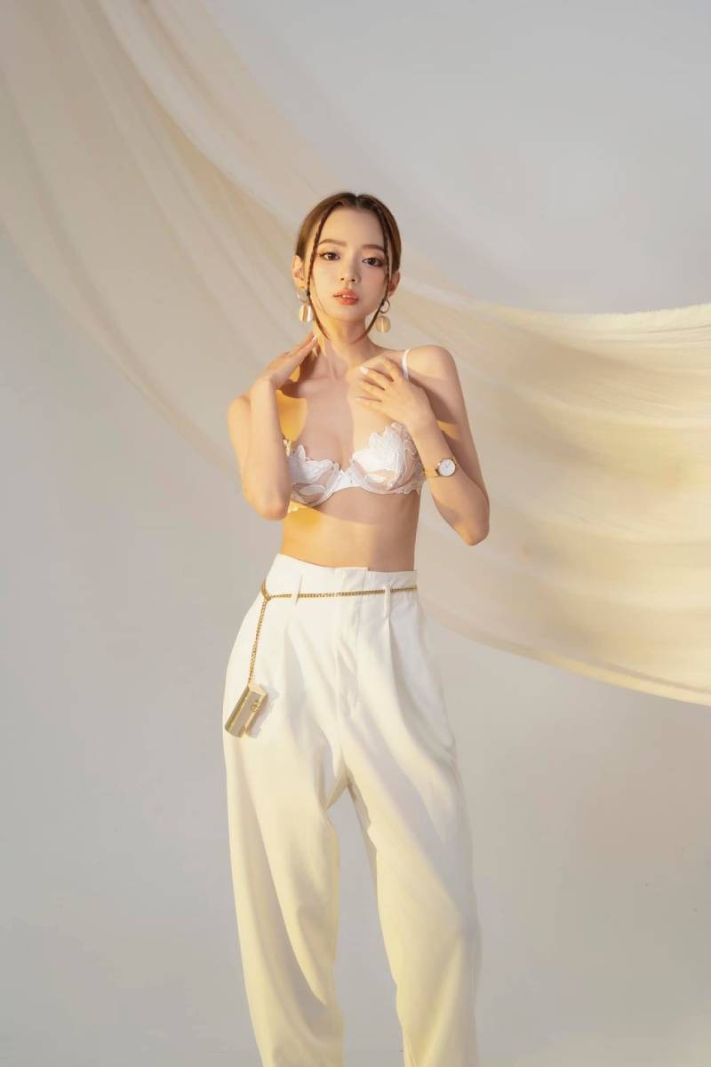 Hóa thân thành thiếu nữ Ba Tư kiêu kỳ, Chi Củ Cải khiến fan mắt tròn mặt dẹt vì... quá xinh - Hình 1
