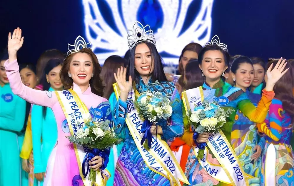 Khánh Tiên NALA thành Á hậu 1, nữ thông dịch viên của Catriona Gray đăng quang Miss Peace Việt Nam - Hình 3